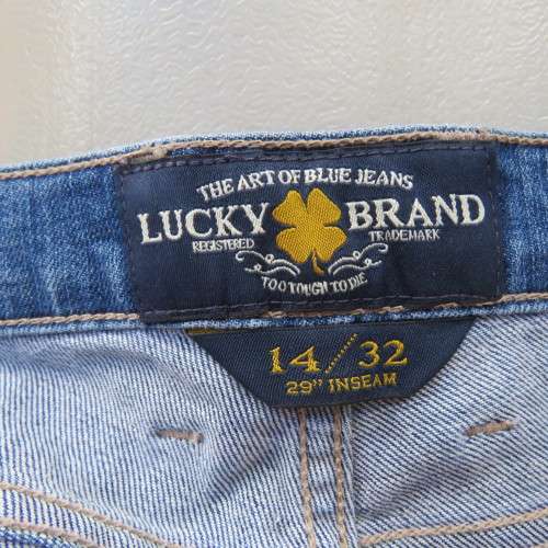 Top of the line skinny jeans by LUCKY BRAND size 38/14. Zips at leg bottoms. Polycotton stretch