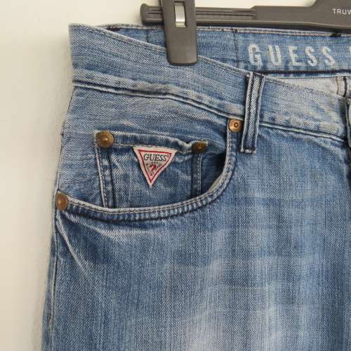 Original blue denim GUESS jeans size 36 in 100% strong cotton. Inner leg 85cm. Very good cond.