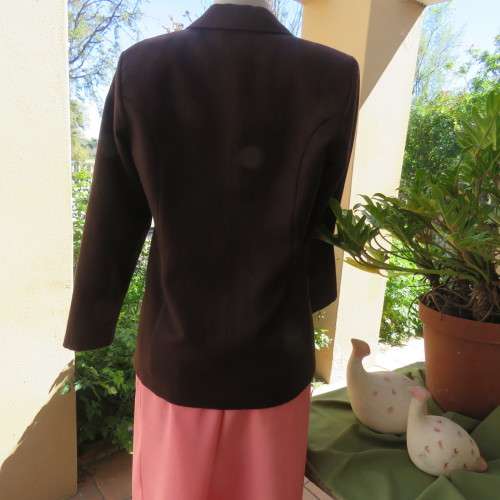 Smart fully lined tailored brown warm polyester long sleeve jacket size 36/12 by IN CLOTHING.As new.