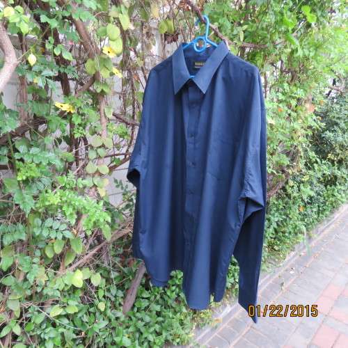High quality dark navy polycotton long sleeve men`s shirt by BARRON. Size 4XL.Brand new cond.