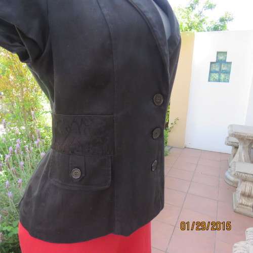 Stunning very black capped sleeve fully lined jacket by INWEAR size 38. Braiding/pleats at back.