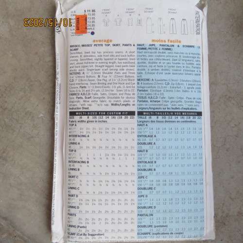 BUTTERICK sewing pattern for stunning outfits by DONNA RICCO. Sizes 32 to 44. Good condition