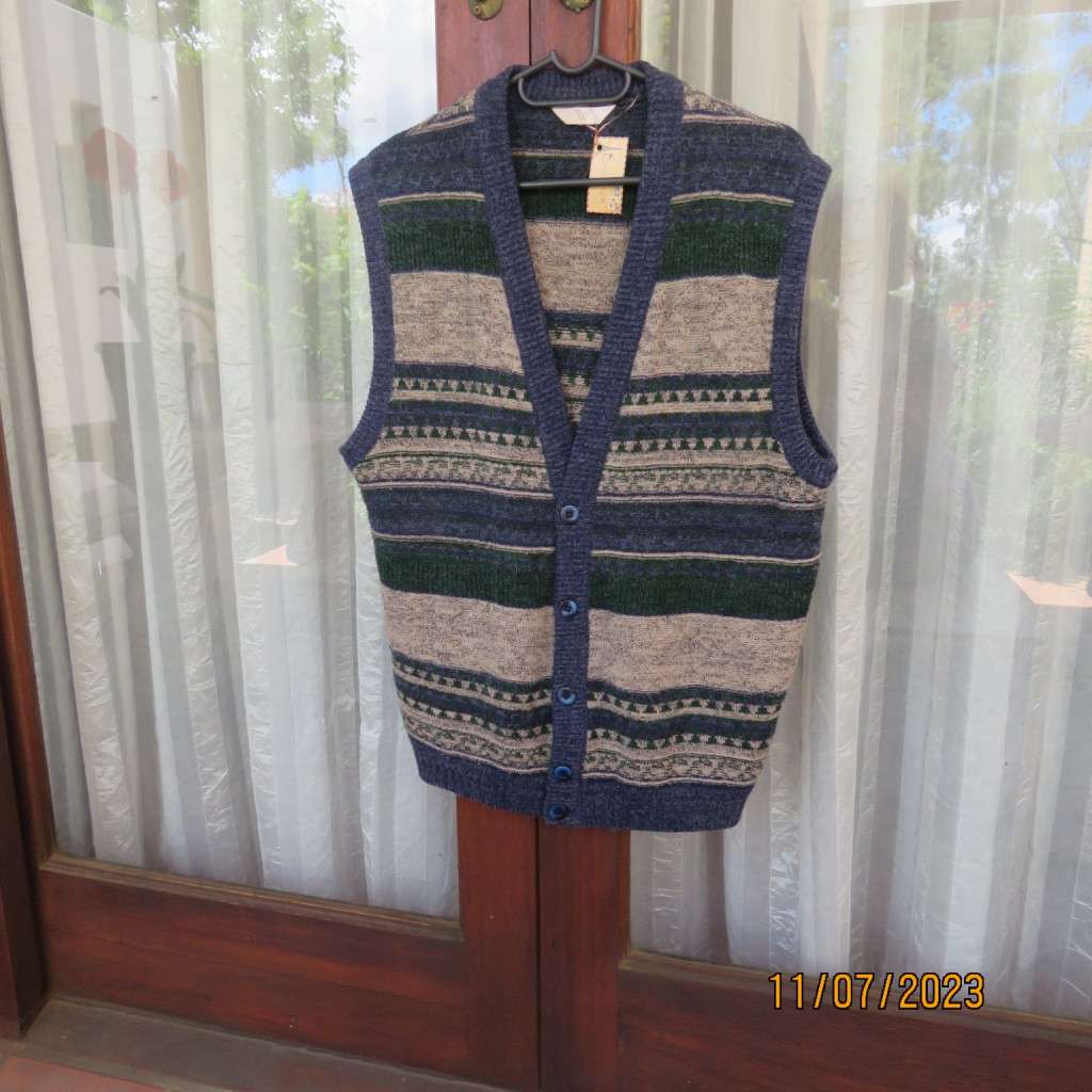 Handsome Men`s acrylic knit fair aisle waistcoat. Blue/green/grey. 5 button closure. Size M by WOOLW