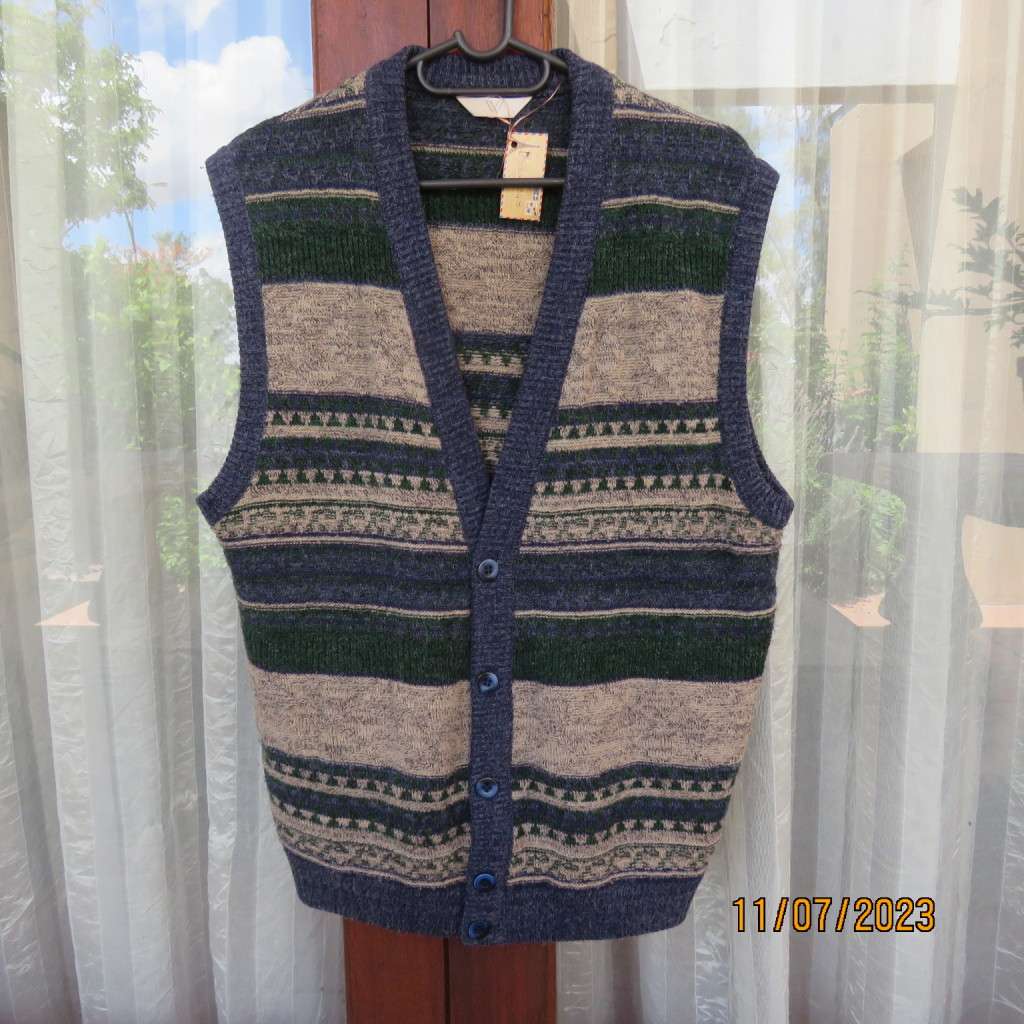 Handsome Men`s acrylic knit fair aisle waistcoat. Blue/green/grey. 5 button closure. Size M by WOOLW