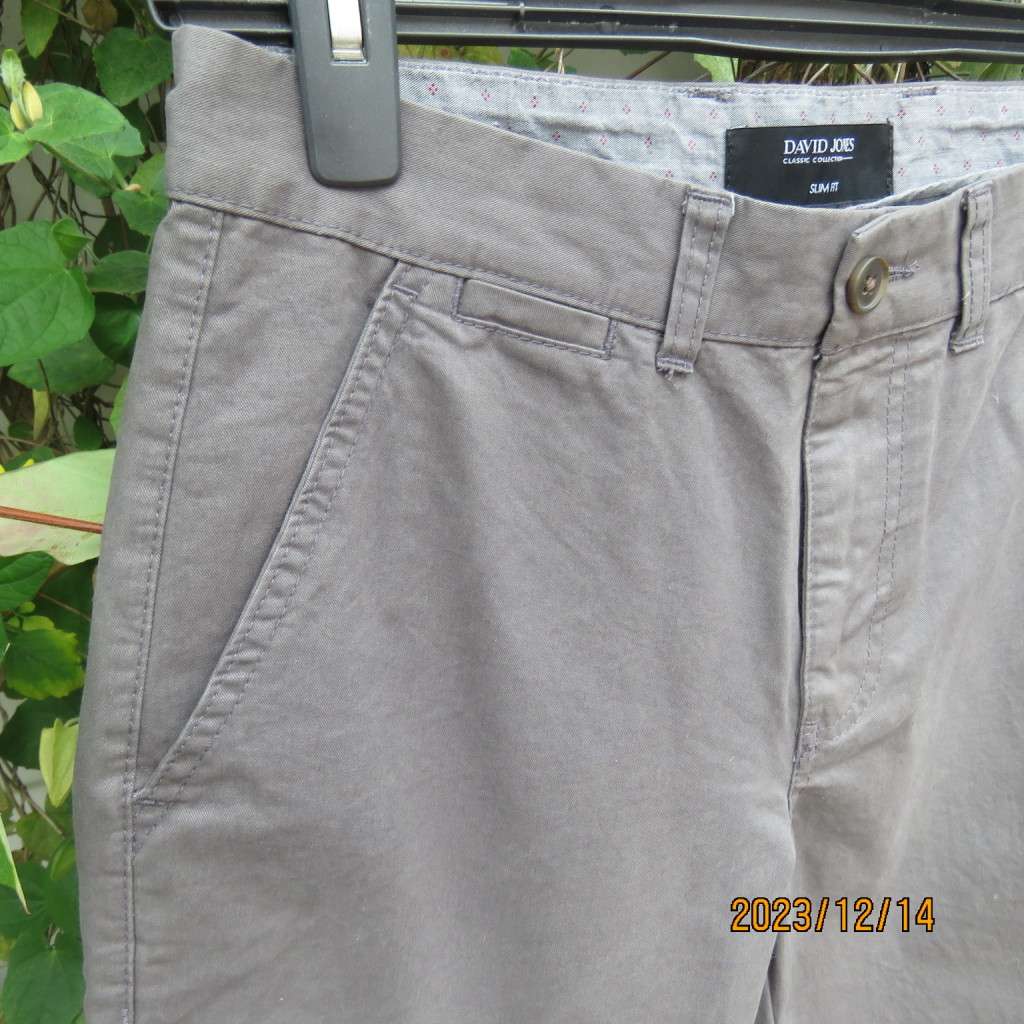 As new Men`s DAVID JONES slim fit 100% cotton grey pants. Pockets back/sides. Turnovers. Worn once.