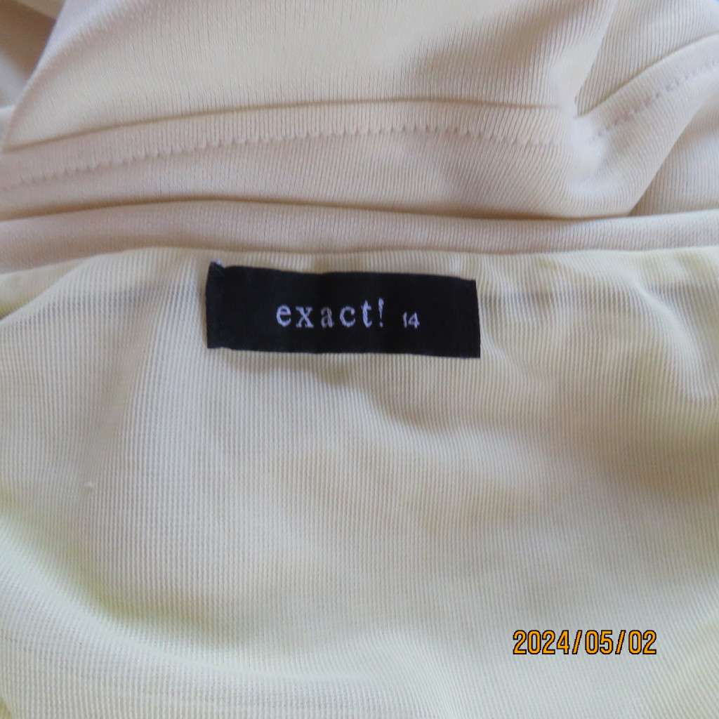 Amazing paneled chartreuse yellow 100% polyester lined calf length skirt. By EXACT size 38. New cond