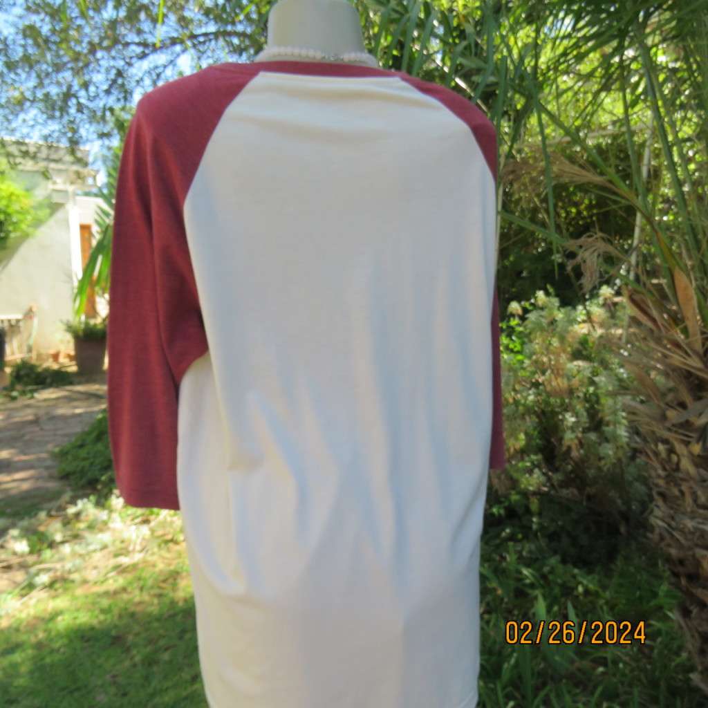 Totally off duty long maroon sleeve/rich cream body T-Shirt. Logo & picture front.Size 42 by WOOLIES