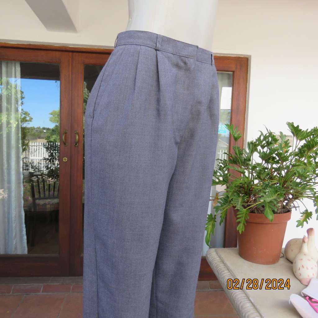Classic pebble grey dress pants by PRINCESS from 80`s. Wool/polyester blend. Size 36/12.As new
