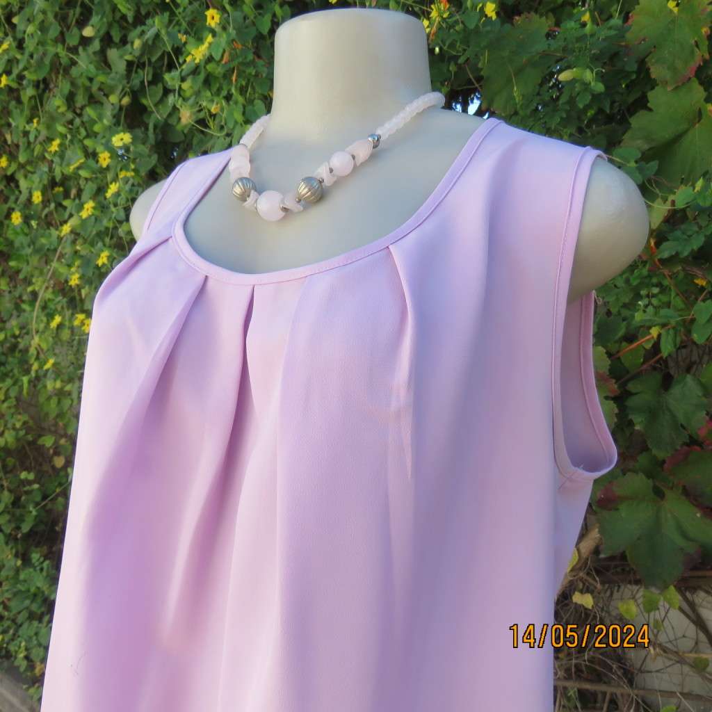 Beautiful soft lilac slip over sleeveless top. Scooped pleated front neckline. Size 40 by IMAGEMAKER