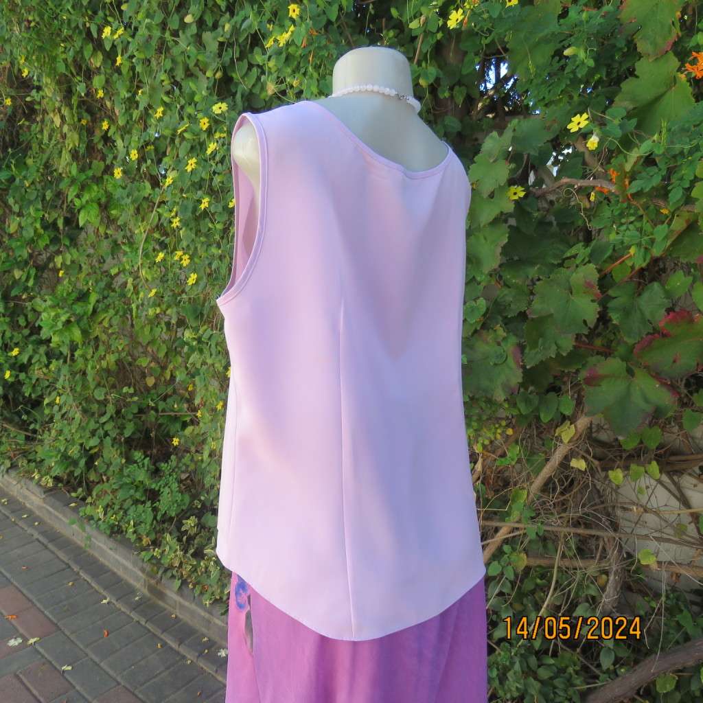 Beautiful soft lilac slip over sleeveless top. Scooped pleated front neckline. Size 40 by IMAGEMAKER