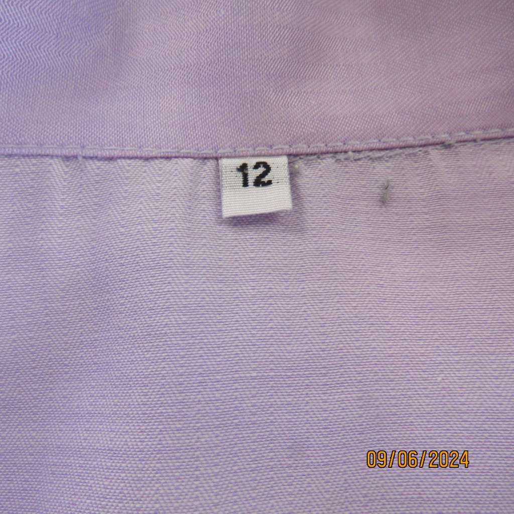 High quality short sleeve mauve button down/collar/decoration tailored top. From Ireland size 36/12