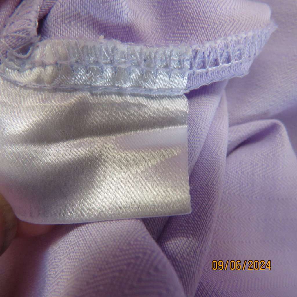 High quality short sleeve mauve button down/collar/decoration tailored top. From Ireland size 36/12