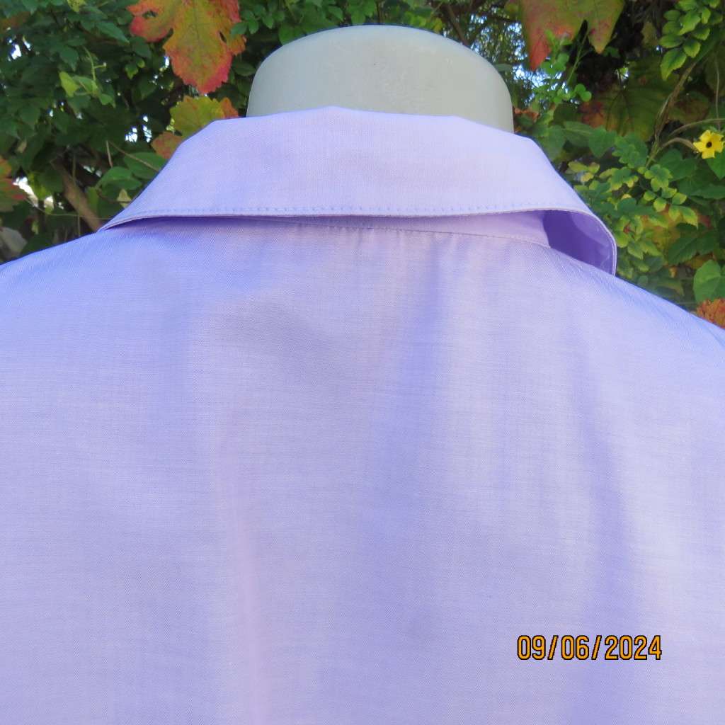 High quality short sleeve mauve button down/collar/decoration tailored top. From Ireland size 36/12