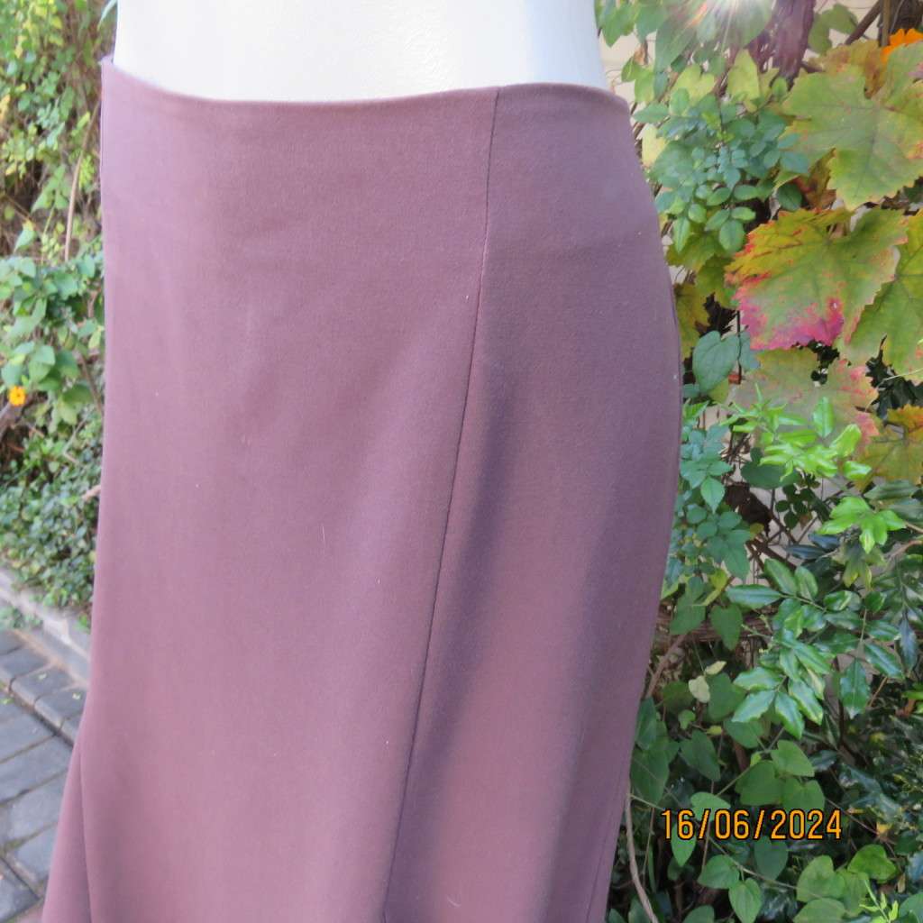 Fabulous dark brown ankle length godet bandless skirt size 42 by PENNY C. Zip at back.As new.