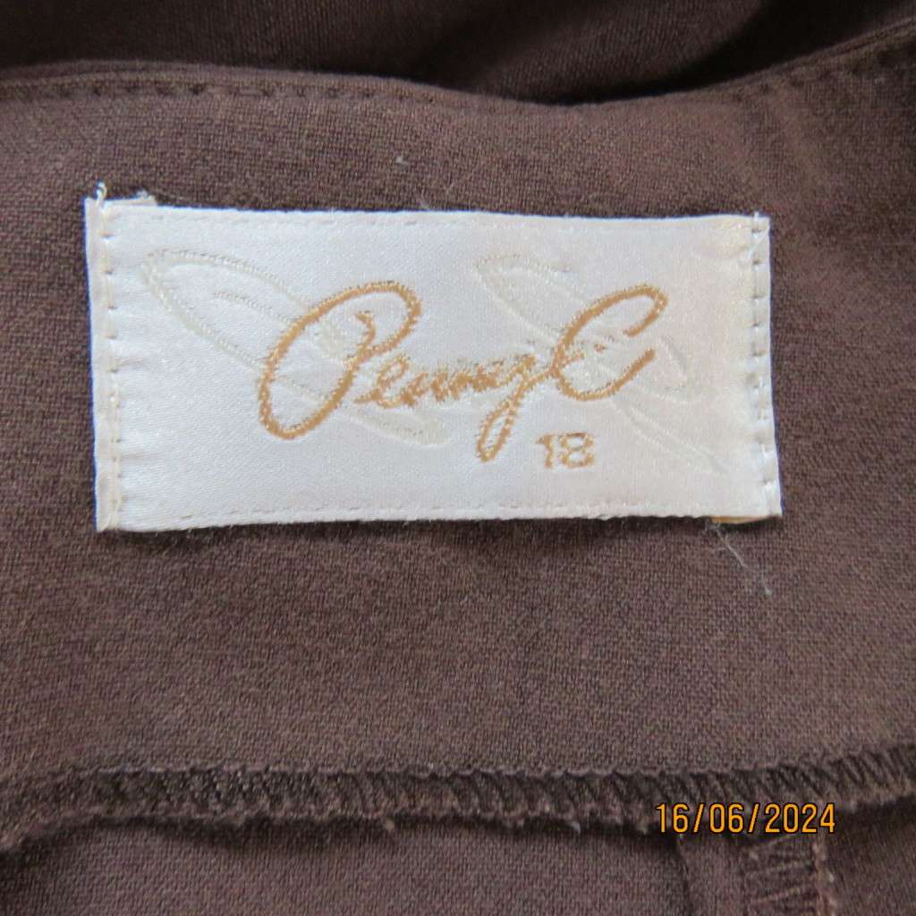Fabulous dark brown ankle length godet bandless skirt size 42 by PENNY C. Zip at back.As new.