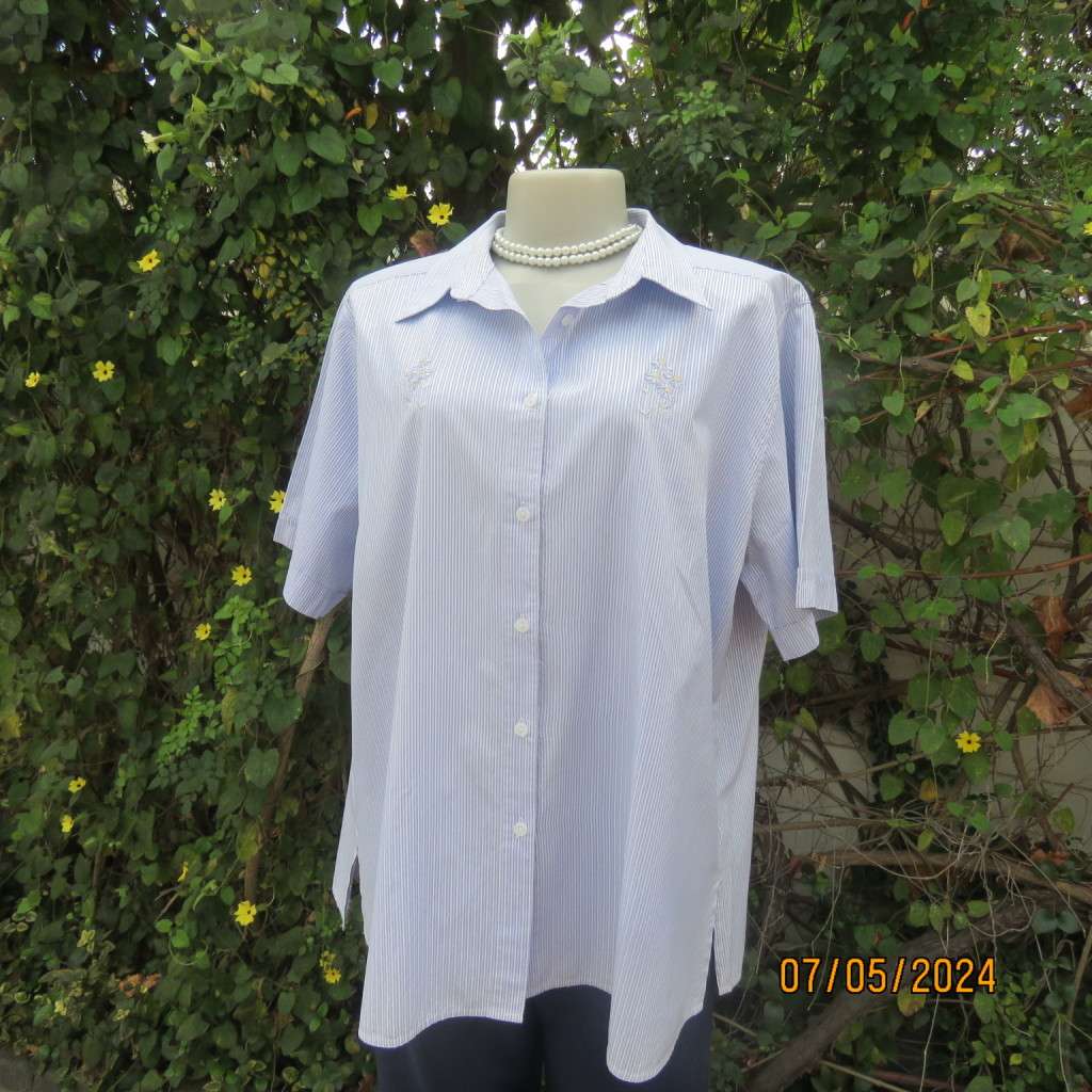 Smart casual blue/white embossed vertical striped polycotton top. By COLLINS Australia. size 44.