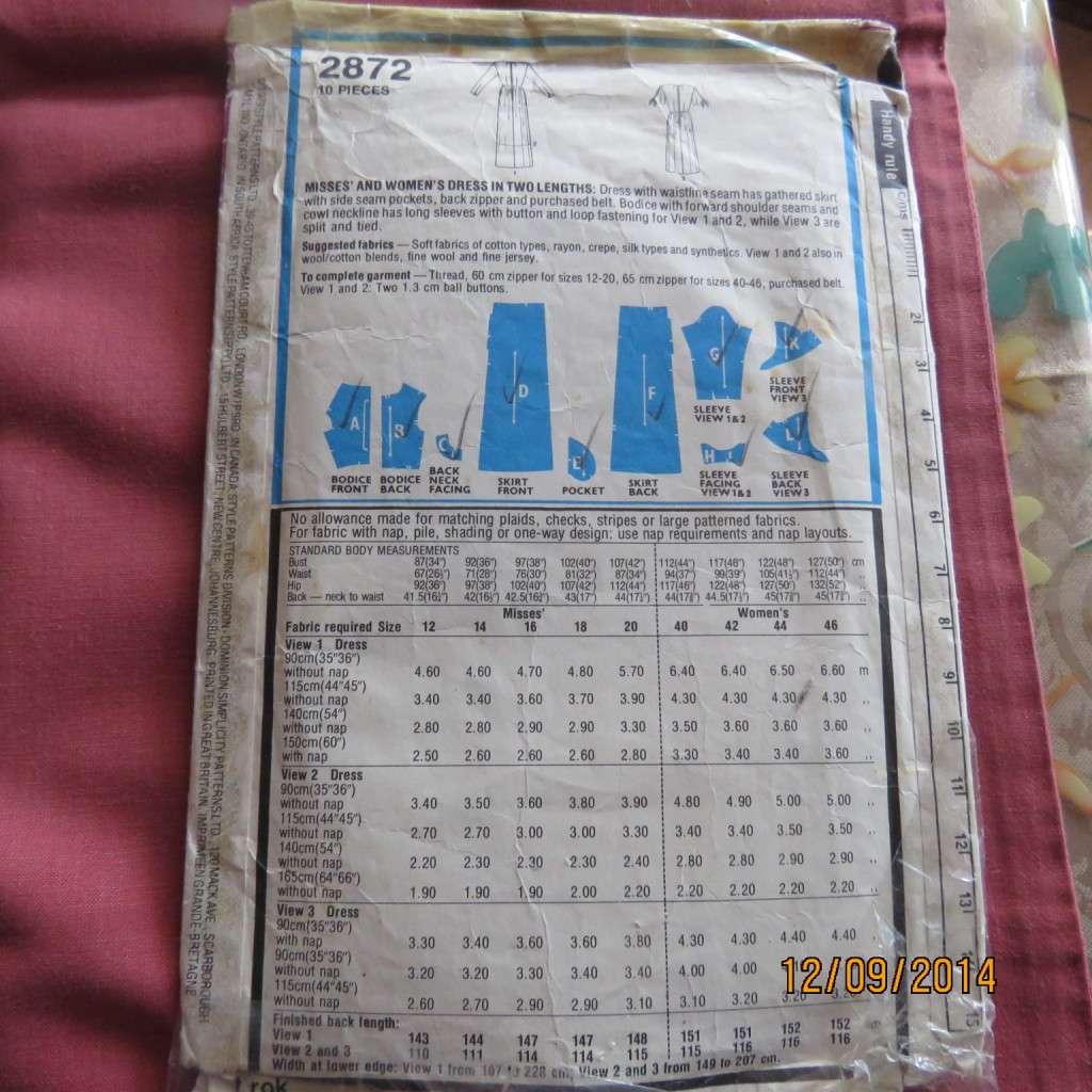 Sewing pattern for stunning dress evening/day wear.Size 12 to 20. By STYLE 2872. Complete.