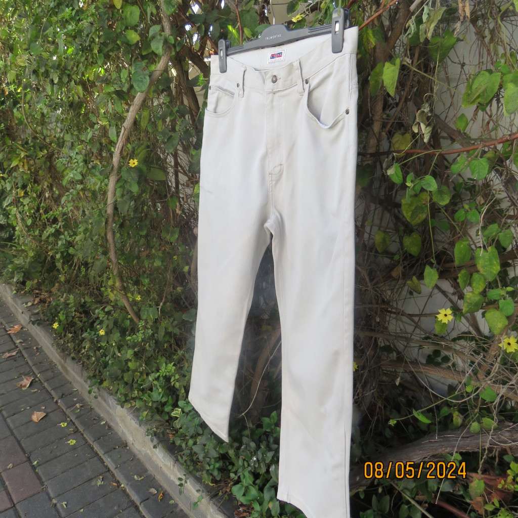 Men's light grey 100% cotton STONE HARBOUR denim pants size 34. Pockets. As new