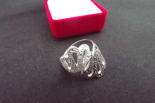 Silver 925 Ring with Marcasite Decorated in size 7