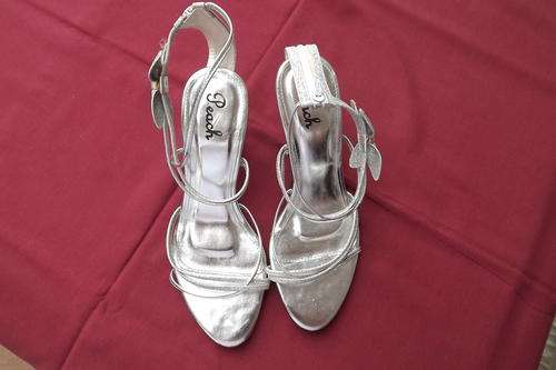 Pair of Evening Siver Glitter High Heel Sandals in Size 35 - 4.
