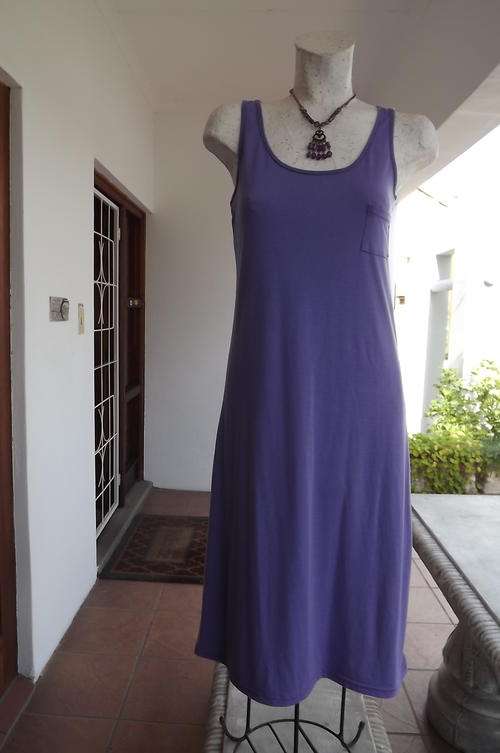 Lavender Colour Sleeveless Dress from IQ Smart Clothes in size 36 to 38 - good condition