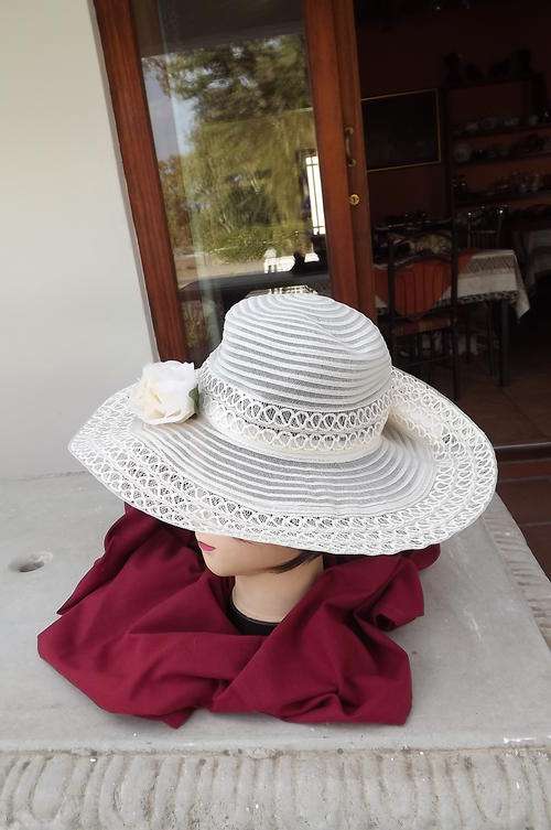 Cream Summer Hat with Rose in Front and Bow at the Back - good condition