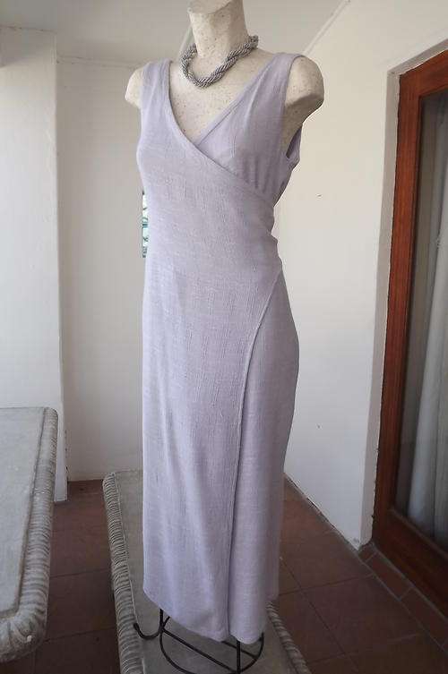 Anleo Linen Fold Over Dress in Mauve Colour in size 10/34 - tie at the back - good condition