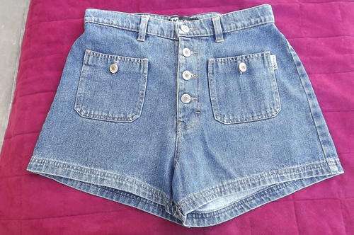 Pretty Ladies Denim Shorts from In Wear with Buttons on Front in size 10/34-very short leg-good cond