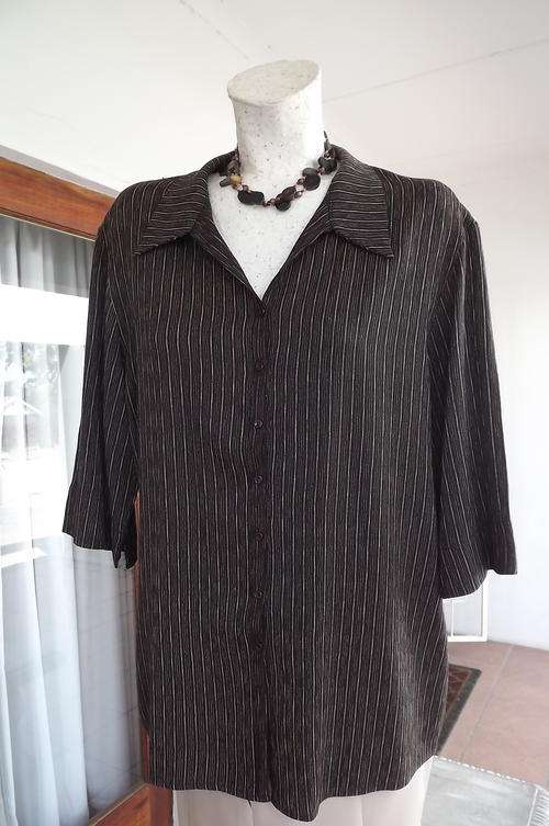 Brown and Beige Satin Striped Button Down Top in size 12/36 - 3 quarter cuffed sleeves - good cond