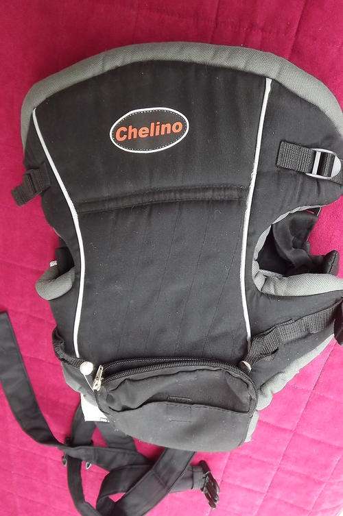 Slings Wraps Chelino Baby Carrier in Black Grey as new was sold for 95.00 on 1 Mar at 16 46 by trendyvintage191 in Oudtshoorn ID 137270595