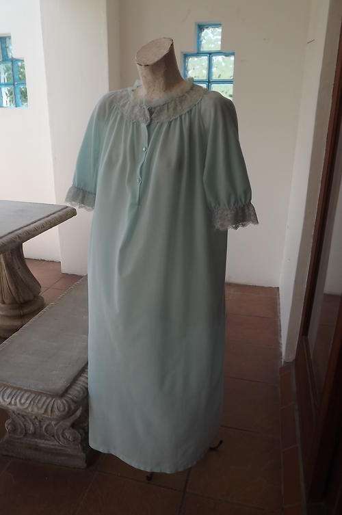 Brushed Nylon Vintage Light Turquoise Nighty in size Medium to fit 34 to 36 - good condition