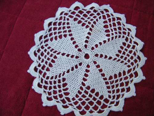 White Crocheted Doily - 23cm diameter