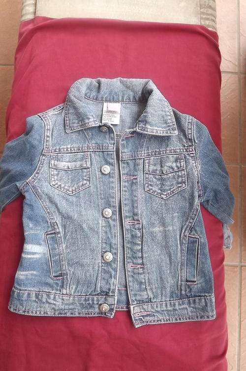 Cropped Denim Jacket for 6-7 year old girl with pink stitching and pretty buttons by RT - good cond