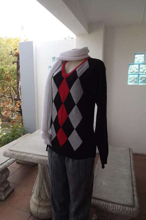 Beautiful Long black Long Sleeve Oakridge Pullover in size 10/34 - very good condition