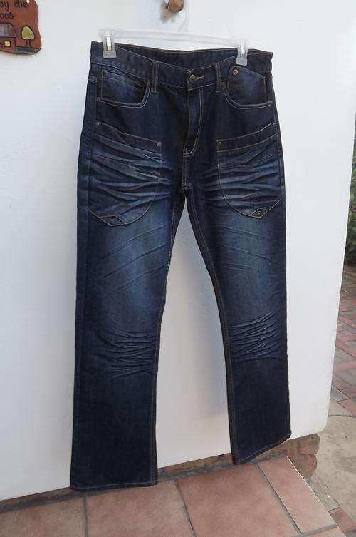 Men's as new condition Network jeans in size waist 36.Modern styled with 6 front pockets.100% cotton
