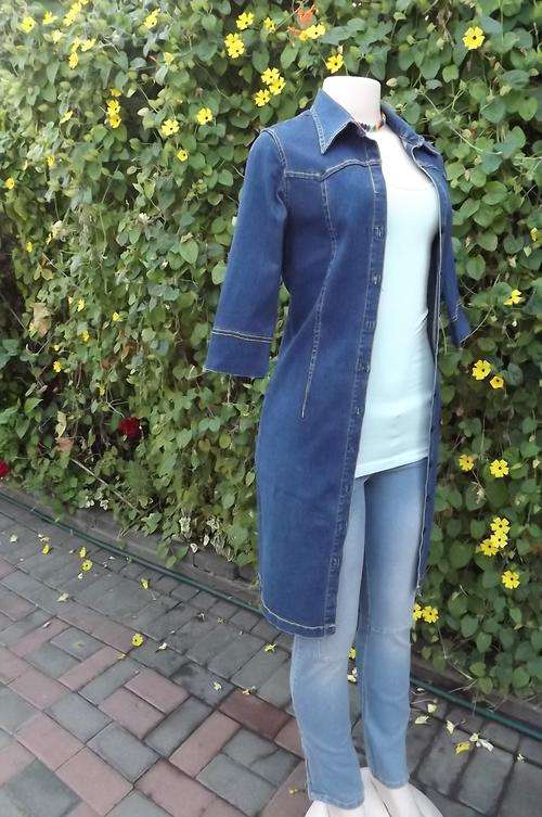Stretch denim long OBR jacket with button down front.Size 30/6 or small 32/8.OBR is a small make!