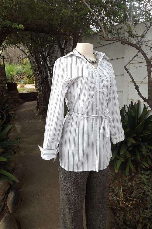 Tailored long white top with black stripes and silver thread by Insync size 34/10.Button down front.