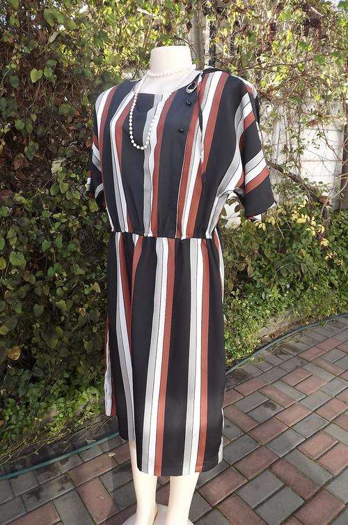 Vintage vertically striped 80's dress with elasticated waist by Foshini size 18/42.Short cotton slee
