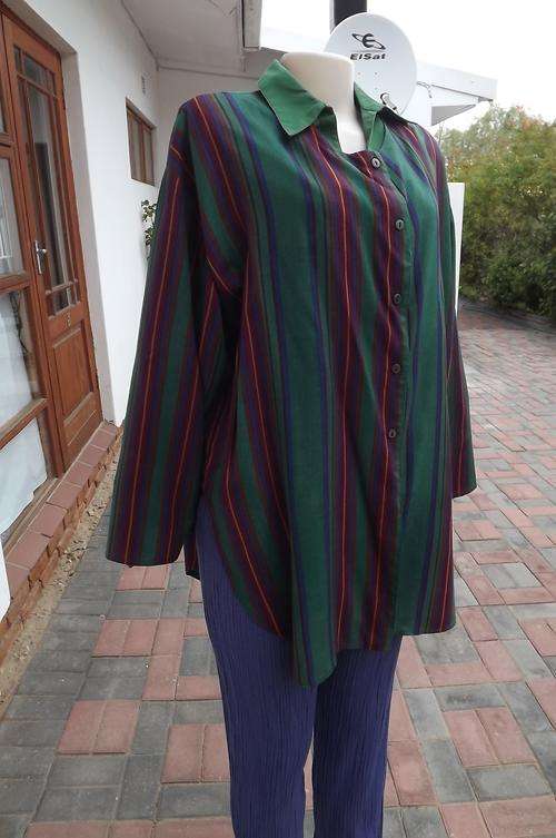 Bohemian eye catching striped jacket by Top Fashions size 48/24.No collar with button down front.Rou