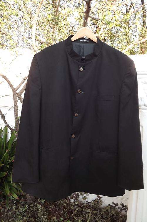 Special occassion black men's jacket with manderin collar by Jean Pierre.In 42R.Polyester blend.
