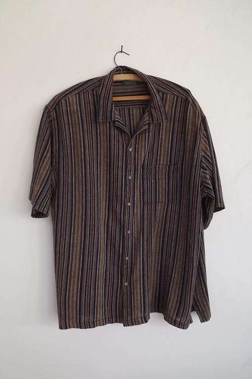 Stunning men's shirt by Hemisphere in size XL.Green and black stripe pattern.