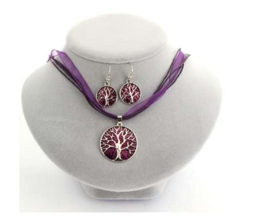Tree of life pendant and earrings.. Stunning design!!