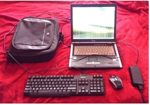 Laptop with Accessories: Lifebook E8020 Fujitsu/Siemens