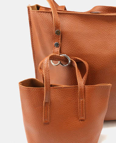 JOY COLLECTABLES 4 piece hand bag set!!!