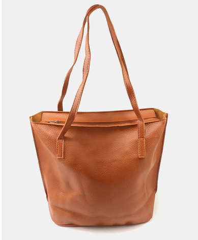 JOY COLLECTABLES 4 piece hand bag set!!!