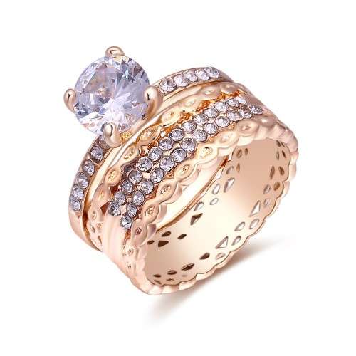 Stunning 9ct gold and cz plated engagement set!!