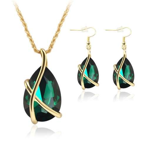 Stunning crystal 3 piece jewelry set!! available in blue, white, red and green