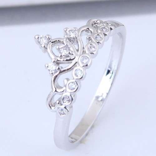 Elegant Crown engagement ring with swarovski elements...