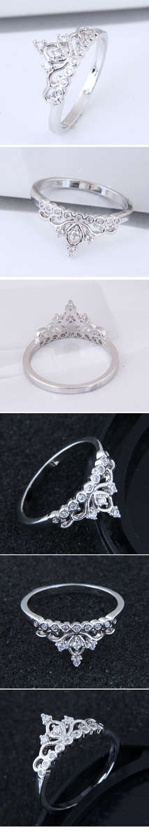 Elegant Crown engagement ring with swarovski elements...