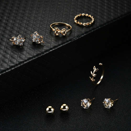8 Piece ring  and earring set... Absolutely stunning!!